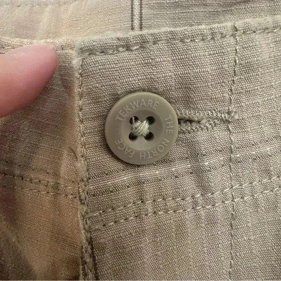 The North Face Rainier Surplus Cargo Shorts Mens Size 36 Beige Outdoor‎ Camping - Picture 6 of 16